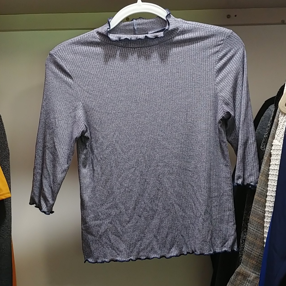 Ruffles 3/4 sleeve top